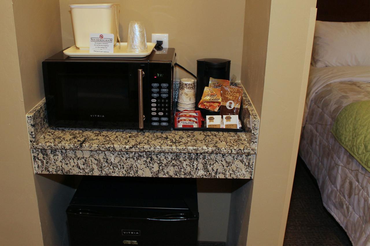 Heartland Inn And Suites Wheatland Zewnętrze zdjęcie