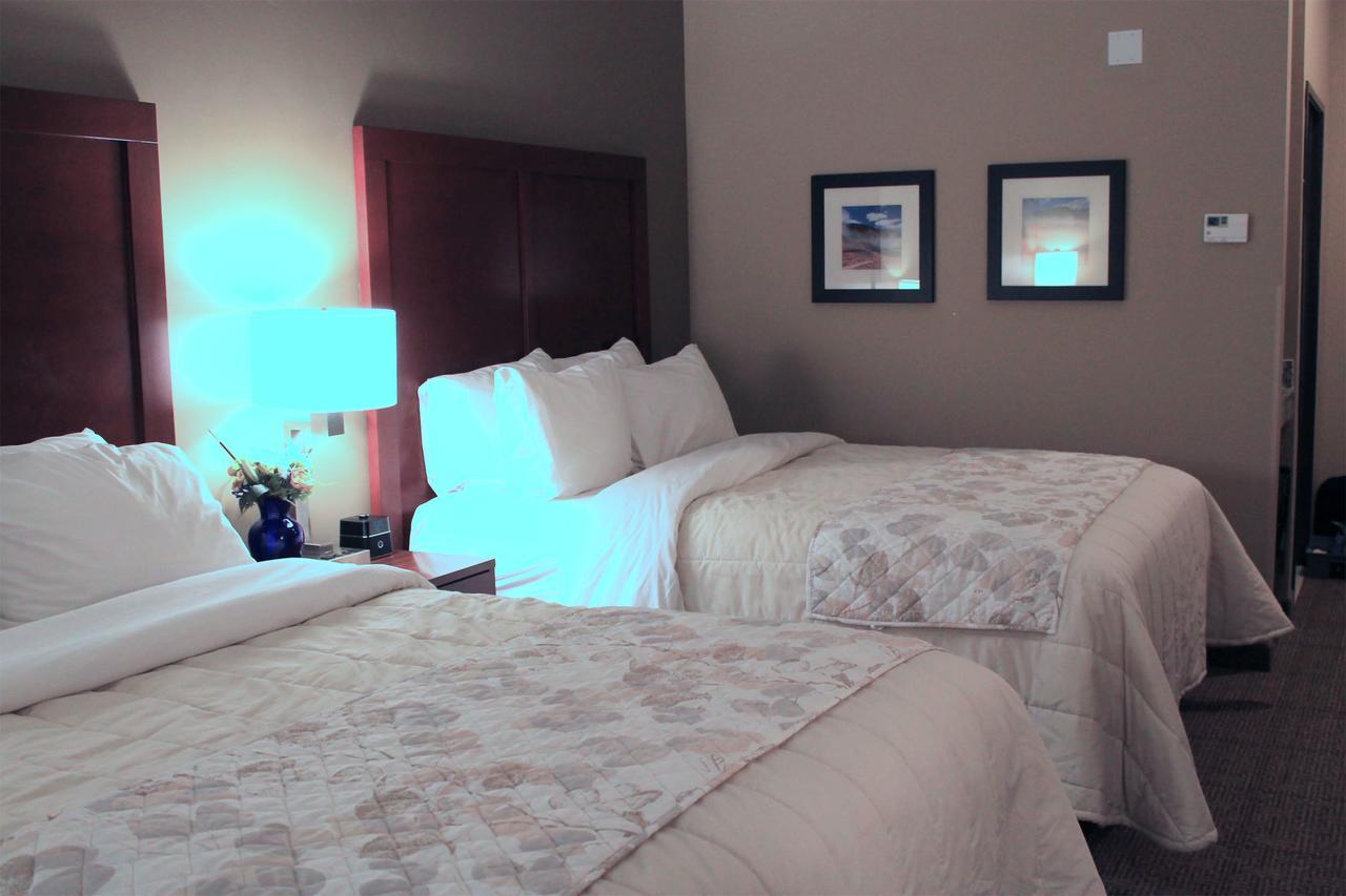 Heartland Inn And Suites Wheatland Zewnętrze zdjęcie