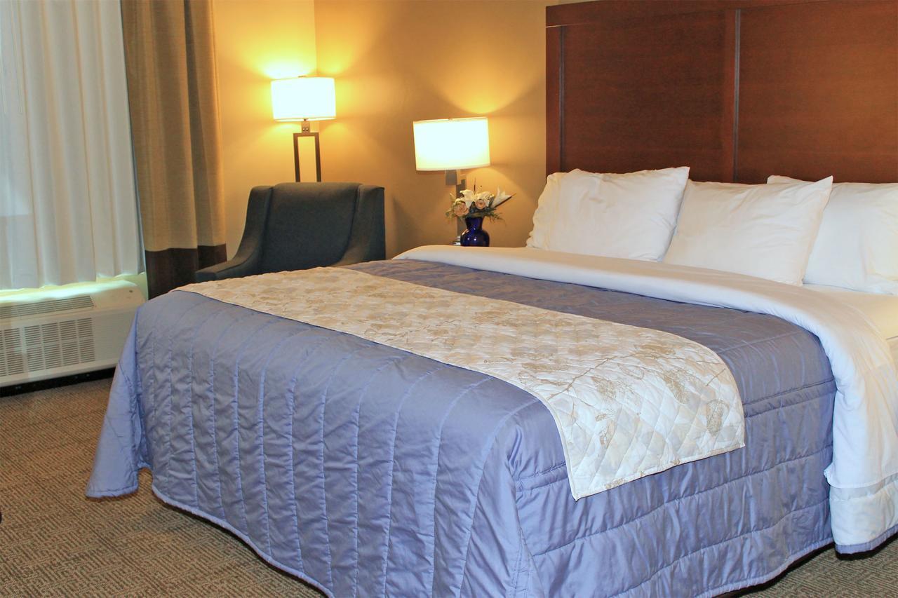 Heartland Inn And Suites Wheatland Zewnętrze zdjęcie