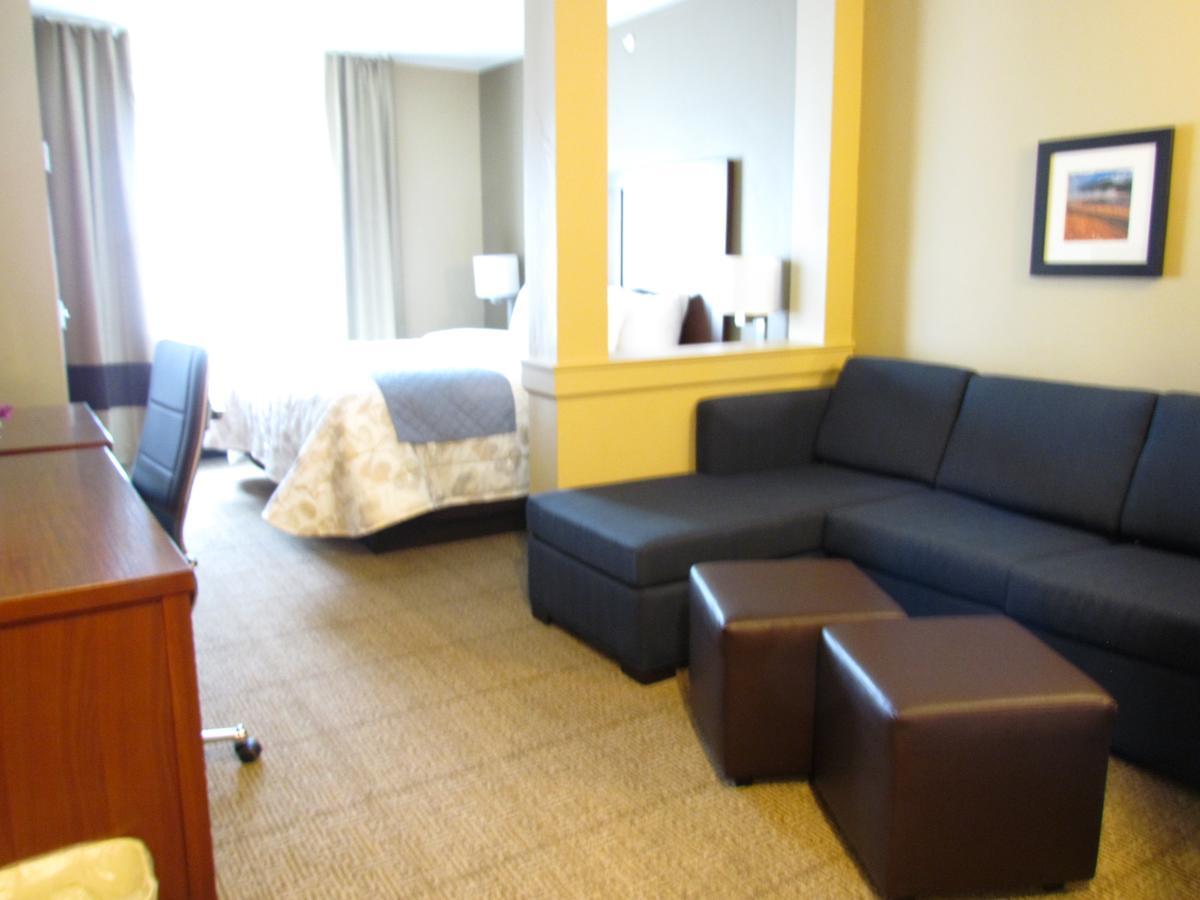Heartland Inn And Suites Wheatland Zewnętrze zdjęcie